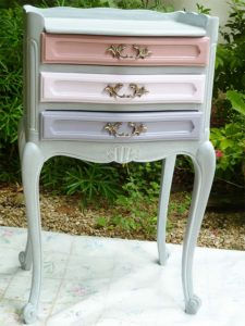 18. Chevet style Louis XV après
