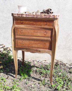 6. Chevet transition Louis XV Louis XVI avant