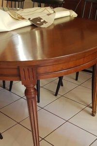 Table merisier avant